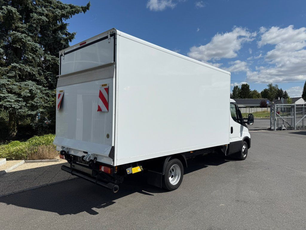 Iveco Daily 35C16 - Van box: gambar 2 Iveco Daily 35C16 - Van box: gambar 2