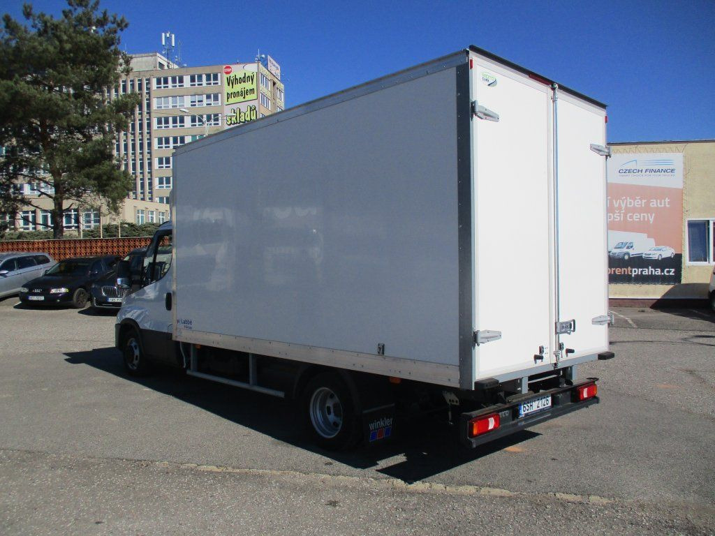 Van berpendingin baru Iveco Daily 35C16: gambar 10
