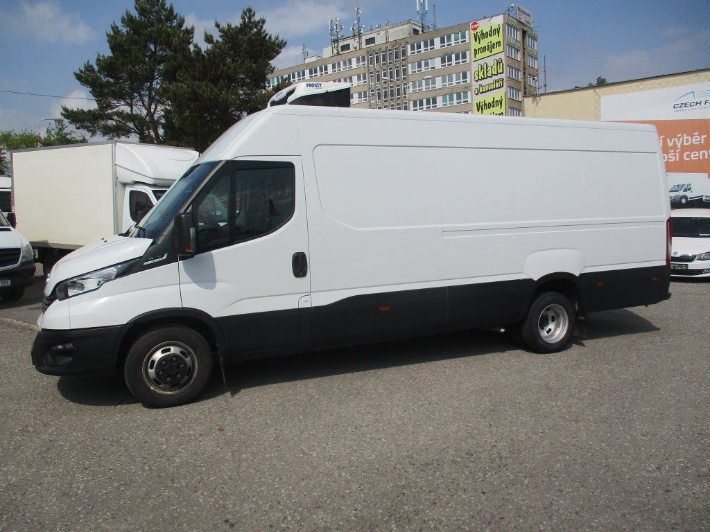 Iveco Daily 35C16 - Van berpendingin: gambar 5 Iveco Daily 35C16 - Van berpendingin: gambar 5