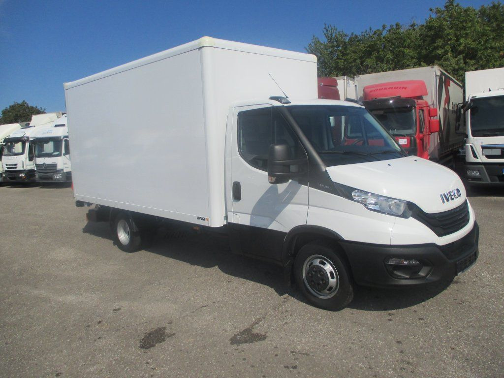 Iveco Daily 35C16 - Van box: gambar 3 Iveco Daily 35C16 - Van box: gambar 3
