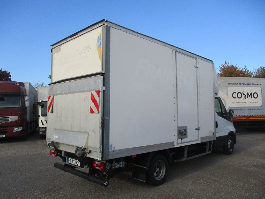 Iveco Daily 35C16 mit LBW - Van box: gambar 3 Iveco Daily 35C16 mit LBW - Van box: gambar 3