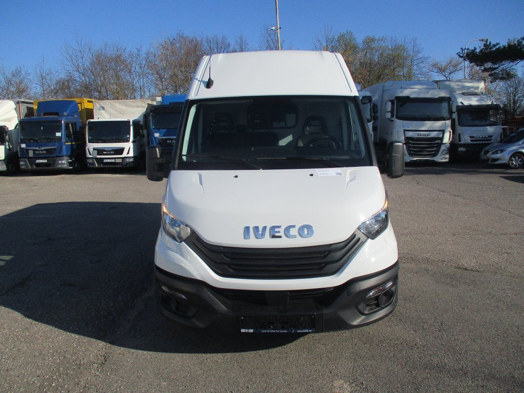 Iveco Daily 35S16 - Van panel: gambar 2 Iveco Daily 35S16 - Van panel: gambar 2