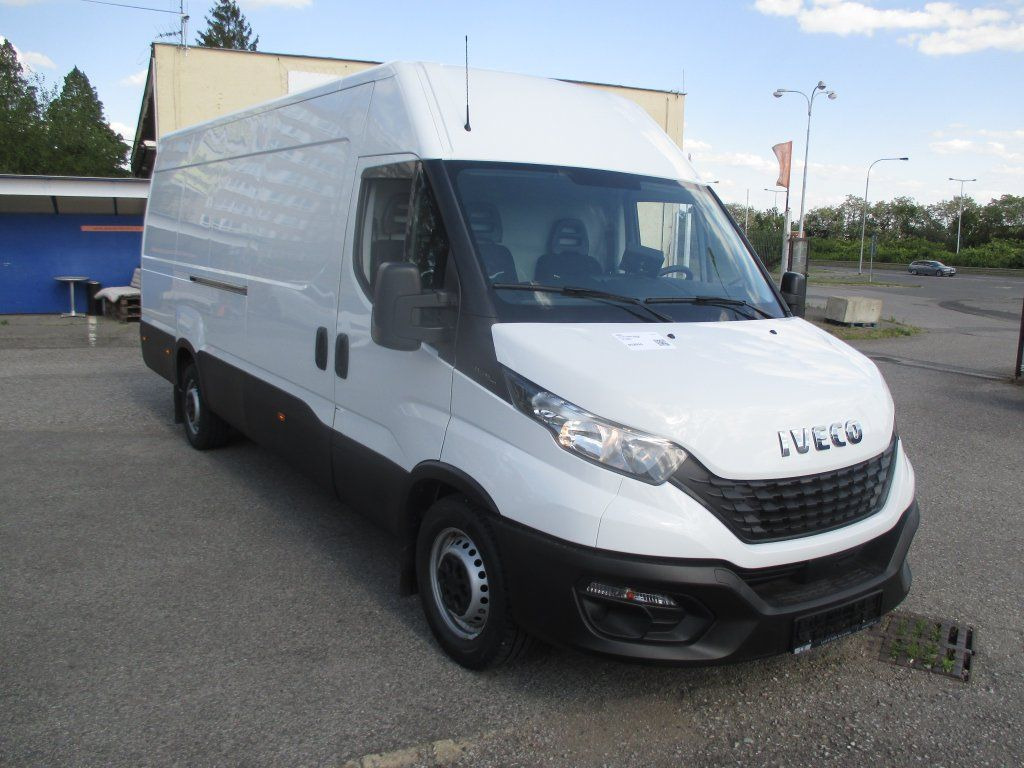 Iveco Daily 35S16 - Van panel: gambar 3 Iveco Daily 35S16 - Van panel: gambar 3