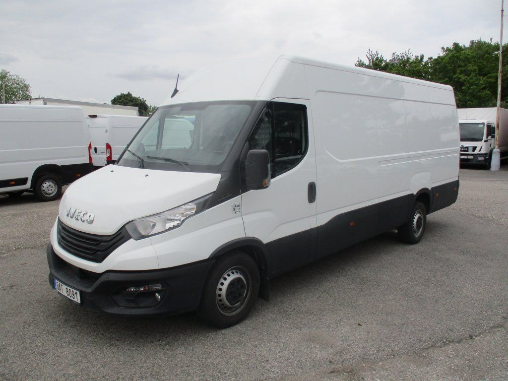 Iveco Daily 35S16 - Van panel: gambar 1 Iveco Daily 35S16 - Van panel: gambar 1