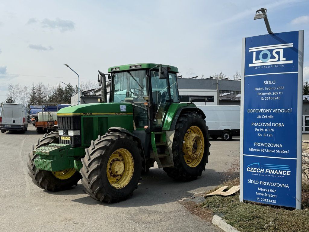 John Deere 7800 - Traktor: gambar 1 John Deere 7800 - Traktor: gambar 1