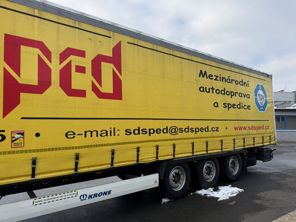 Semi-trailer dengan terpal samping Krone SD: gambar 6 Semi-trailer dengan terpal samping Krone SD: gambar 6