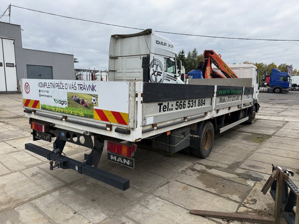 MAN 12.185 EURO 3 Kran UNBEWEGLICH - Truk derek: gambar 3 MAN 12.185 EURO 3 Kran UNBEWEGLICH - Truk derek: gambar 3