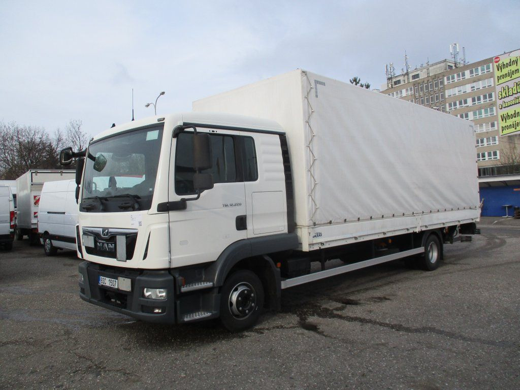 MAN TGL 12.220 - Truk dengan terpal samping: gambar 1 MAN TGL 12.220 - Truk dengan terpal samping: gambar 1