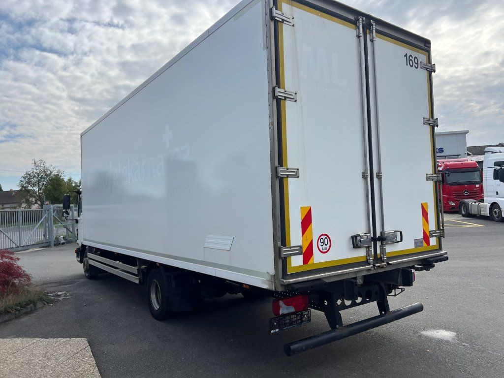 MAN TGL12.220 EURO 6 Carrier Xarios 600 - Truk berpendingin: gambar 5 MAN TGL12.220 EURO 6 Carrier Xarios 600 - Truk berpendingin: gambar 5