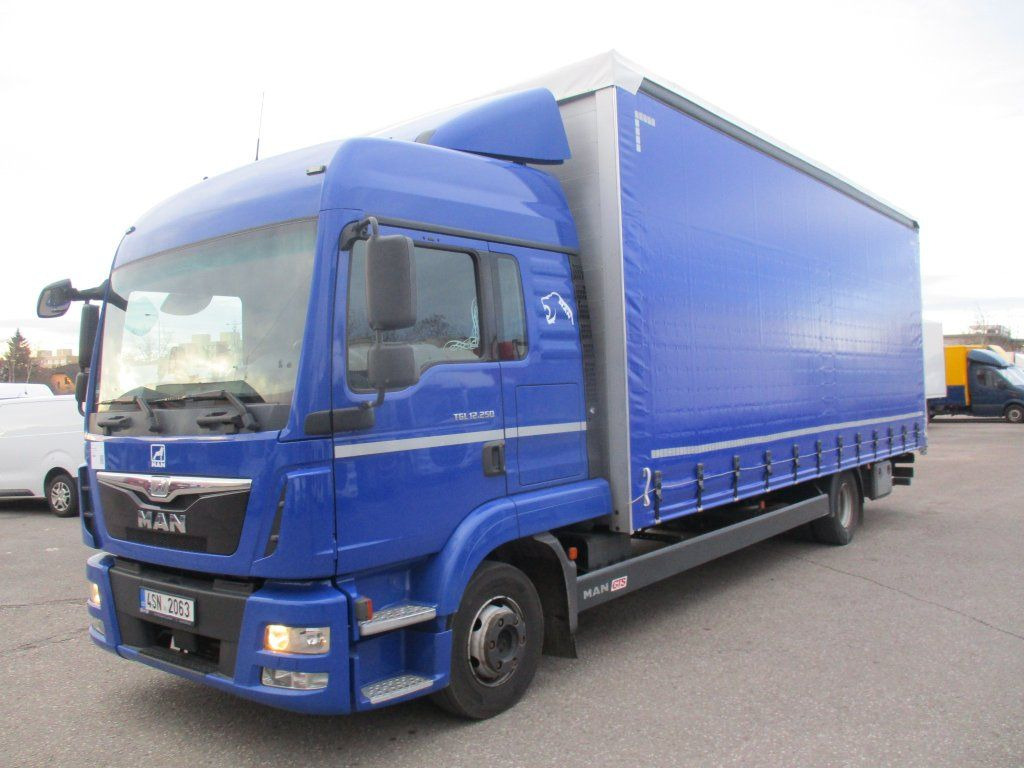 MAN TGL12.250 - Truk dengan terpal samping: gambar 1 MAN TGL12.250 - Truk dengan terpal samping: gambar 1