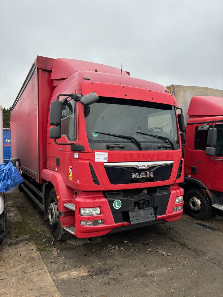 MAN TGM18.340 EURO 6 UNANGETRIEBEN - Truk dengan terpal samping: gambar 2 MAN TGM18.340 EURO 6 UNANGETRIEBEN - Truk dengan terpal samping: gambar 2