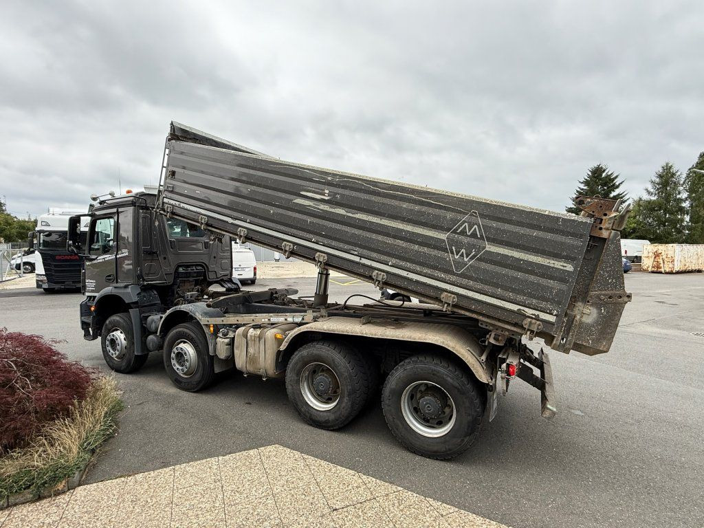 Mercedes-Benz 3243 Arocs 8x4 S3 Euro 6 - Truk jungkit: gambar 4 Mercedes-Benz 3243 Arocs 8x4 S3 Euro 6 - Truk jungkit: gambar 4