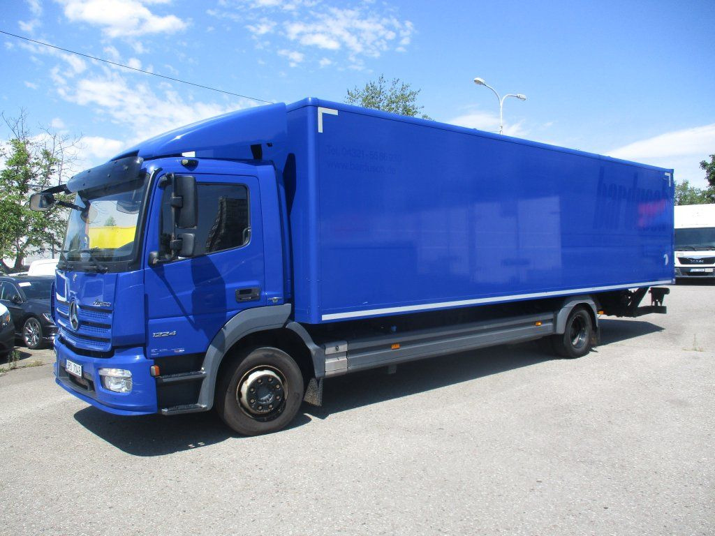 Mercedes-Benz Atego 1224 mit LBW - Truk berpendingin: gambar 1 Mercedes-Benz Atego 1224 mit LBW - Truk berpendingin: gambar 1