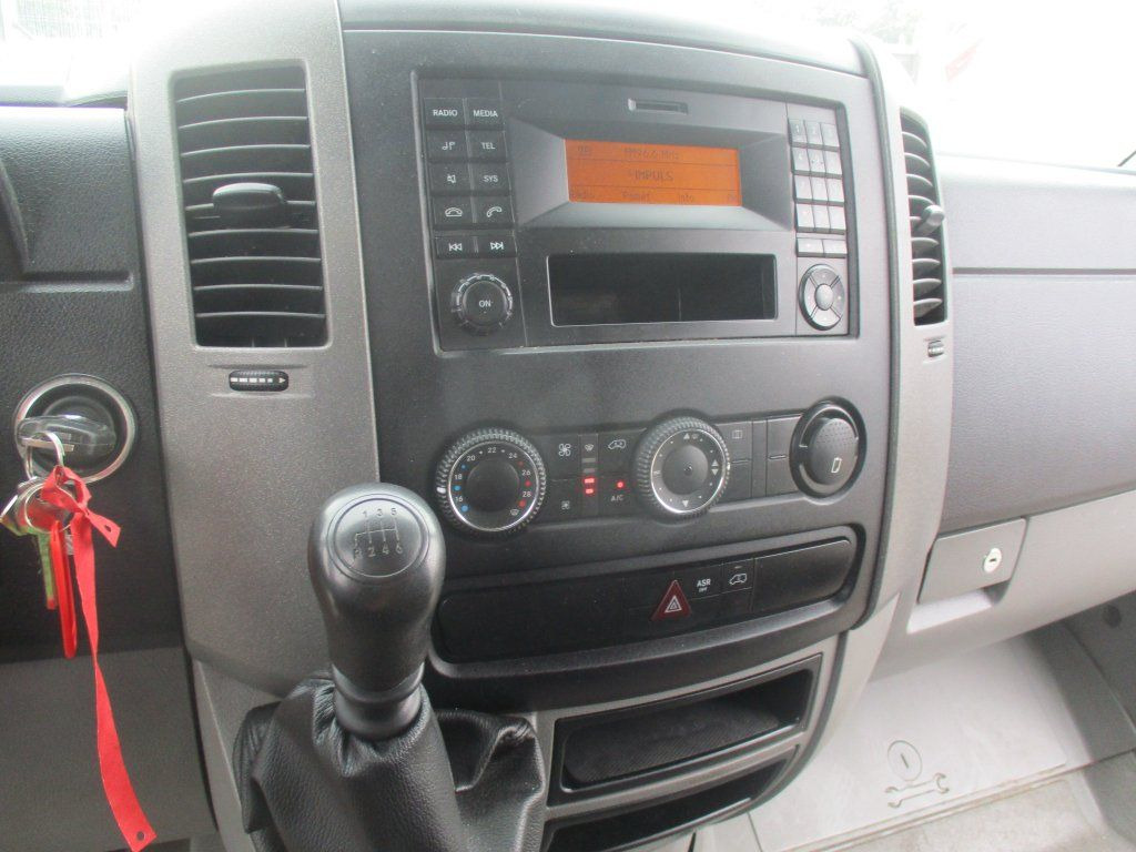 Van box Mercedes-Benz Sprinter 513 CDi mit LBW: gambar 15