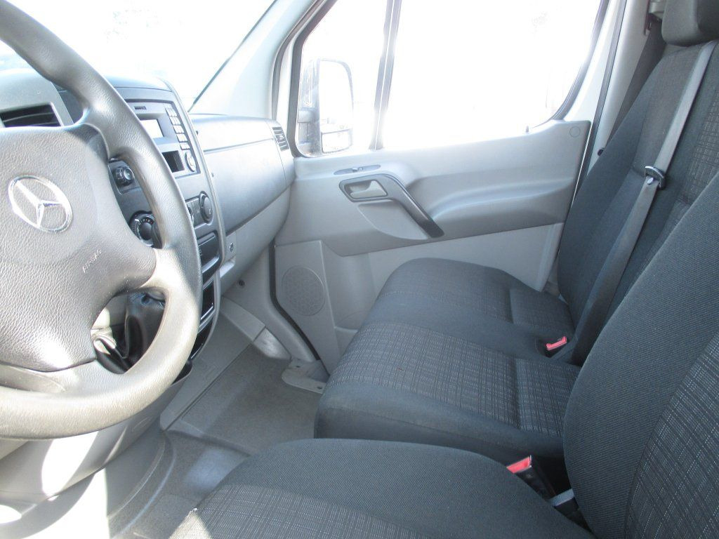 Mercedes-Benz Sprinter 514 CDi - Van box: gambar 5 Mercedes-Benz Sprinter 514 CDi - Van box: gambar 5
