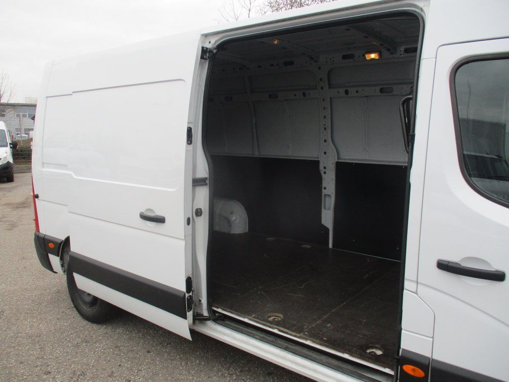 Renault Master 2.3fci L3H2 - Van panel: gambar 4 Renault Master 2.3fci L3H2 - Van panel: gambar 4