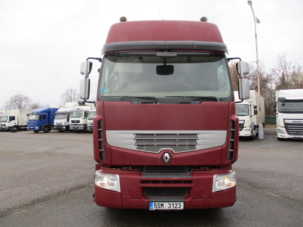 Renault Premium 460 - Truk box: gambar 2 Renault Premium 460 - Truk box: gambar 2