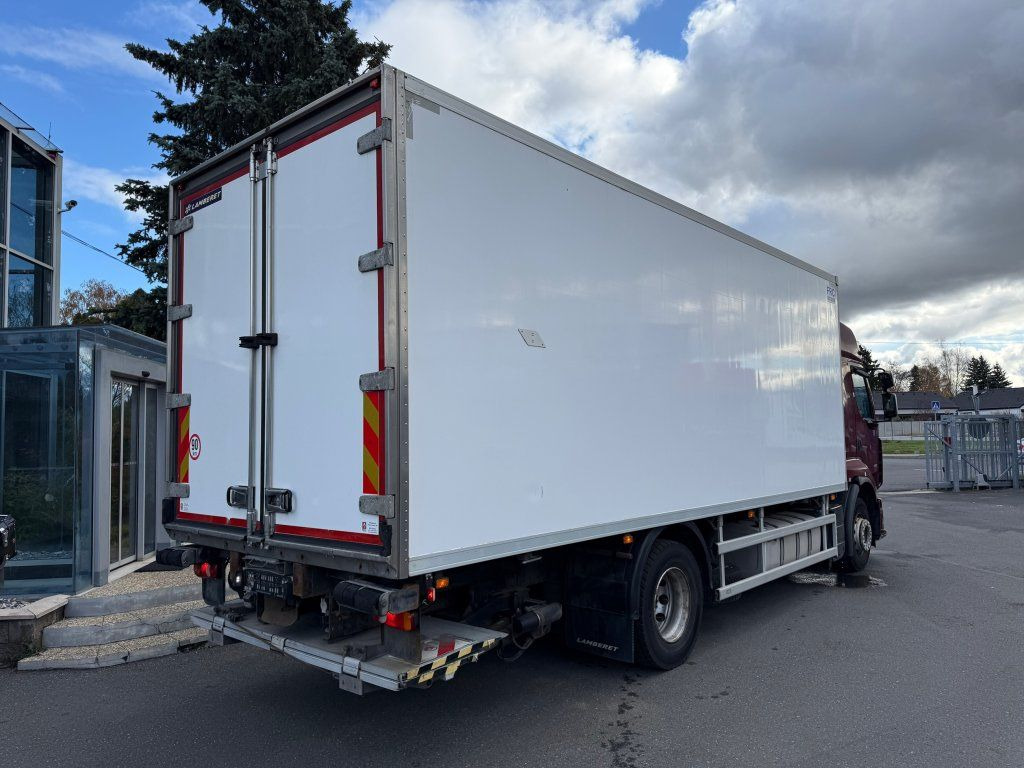 Renault Premium 460 - Truk berpendingin: gambar 4 Renault Premium 460 - Truk berpendingin: gambar 4