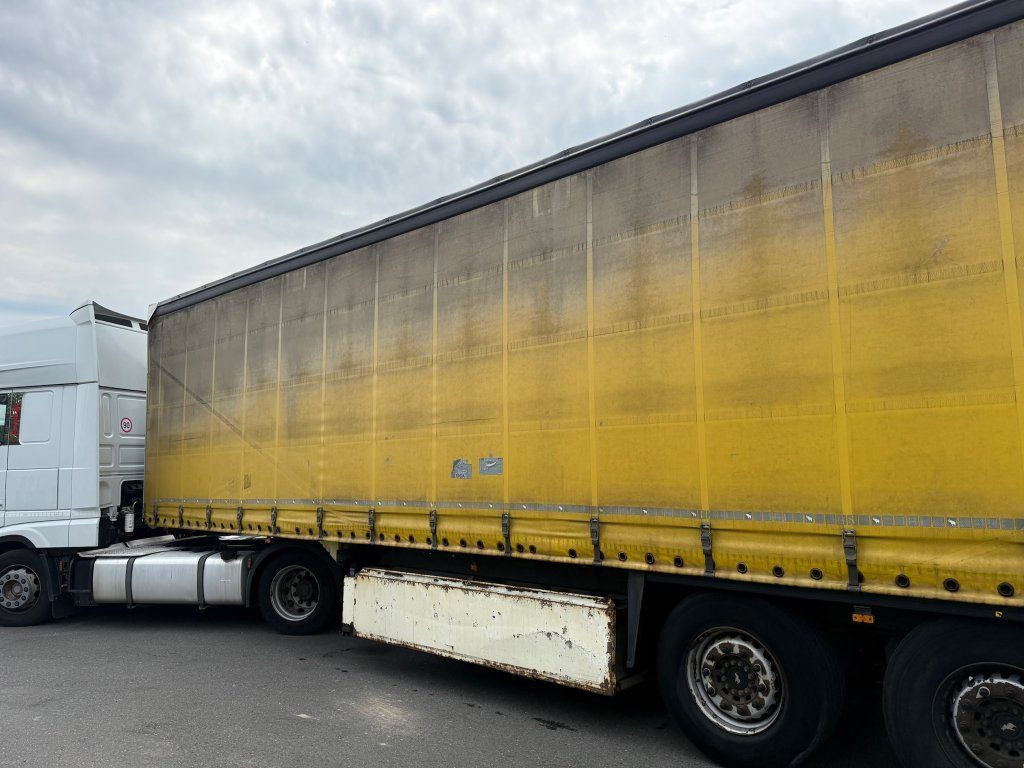 Schmitz Cargobull SCS24 - Semi-trailer dengan terpal samping: gambar 5 Schmitz Cargobull SCS24 - Semi-trailer dengan terpal samping: gambar 5