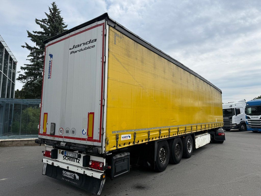 Schmitz Cargobull SCS24 - Semi-trailer dengan terpal samping: gambar 3 Schmitz Cargobull SCS24 - Semi-trailer dengan terpal samping: gambar 3
