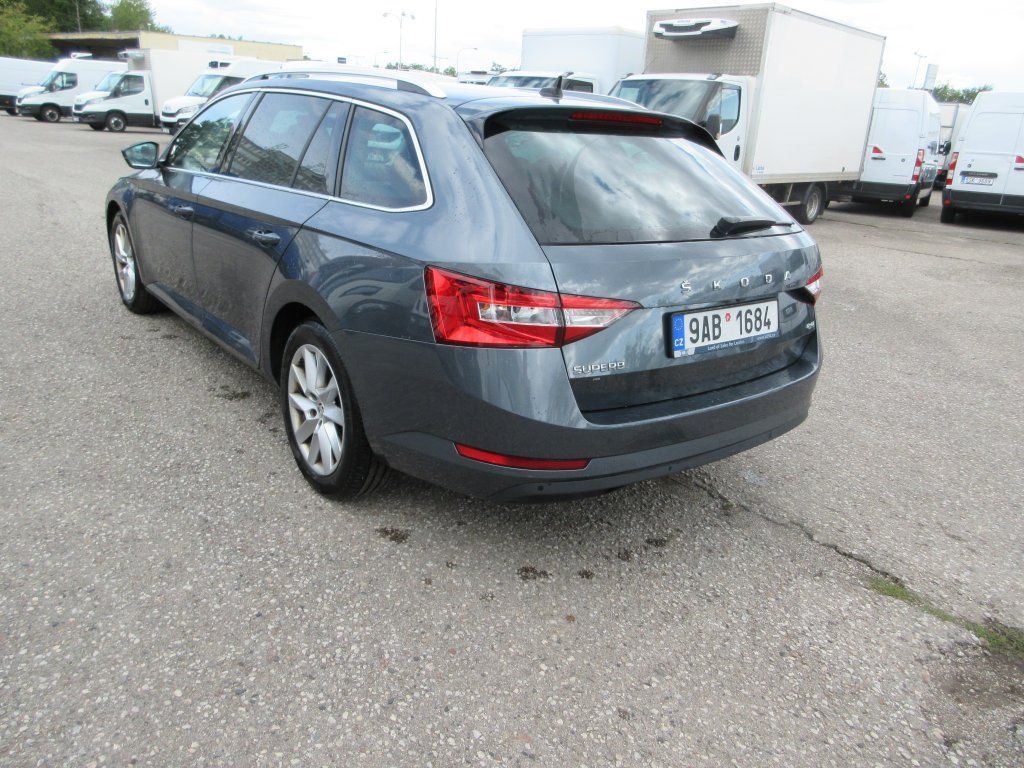 Skoda 2.0 Tdi Style - Station wagon: gambar 5 Skoda 2.0 Tdi Style - Station wagon: gambar 5