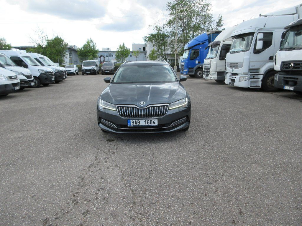 Skoda 2.0 Tdi  Style - Station wagon: gambar 1 Skoda 2.0 Tdi  Style - Station wagon: gambar 1