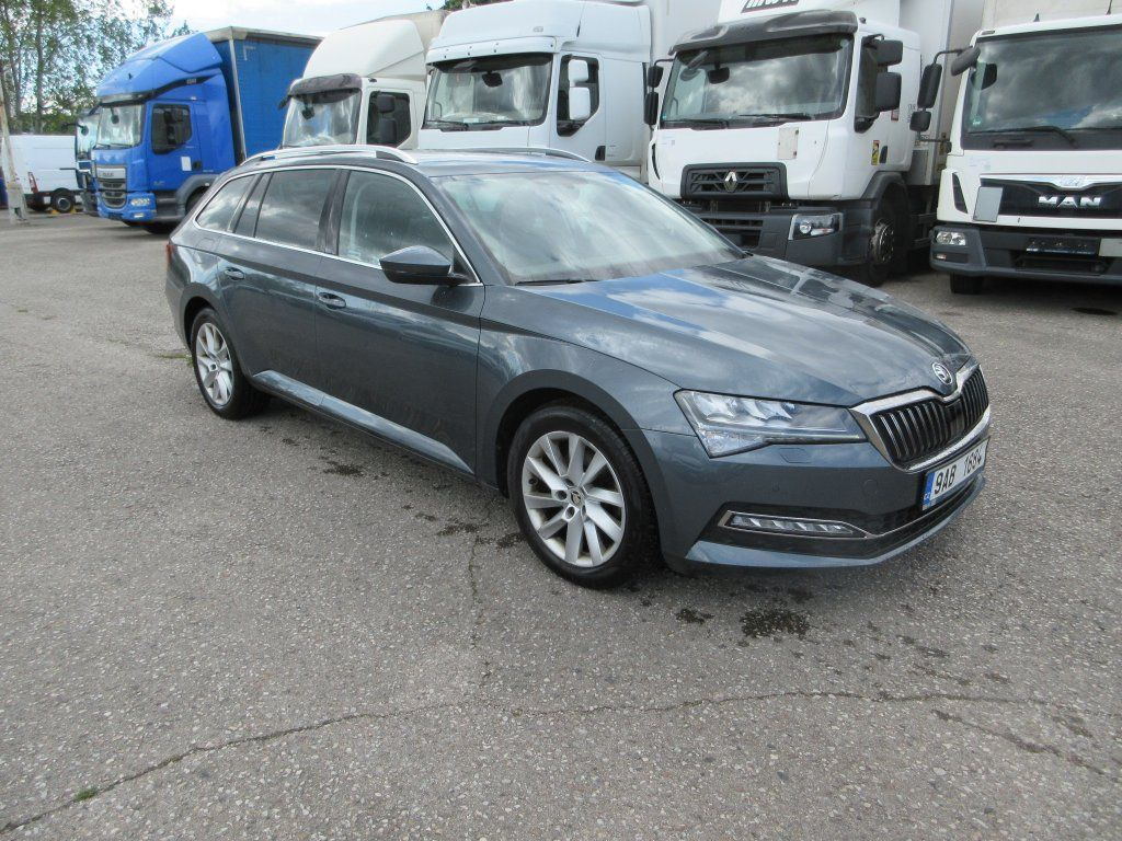 Skoda 2.0 Tdi  Style - Station wagon: gambar 3 Skoda 2.0 Tdi  Style - Station wagon: gambar 3