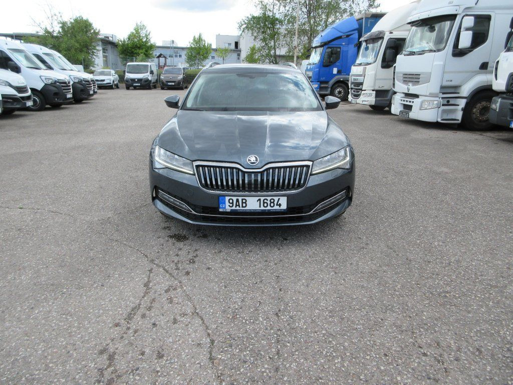 Skoda 2.0 Tdi Style - Station wagon: gambar 3 Skoda 2.0 Tdi Style - Station wagon: gambar 3