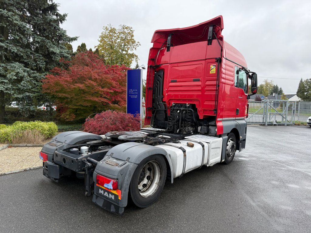 MAN TGX18.460 EURO 6 MEGA/lowdeck NEW TACHO RETARDER - Tractor head: gambar 4 MAN TGX18.460 EURO 6 MEGA/lowdeck NEW TACHO RETARDER - Tractor head: gambar 4