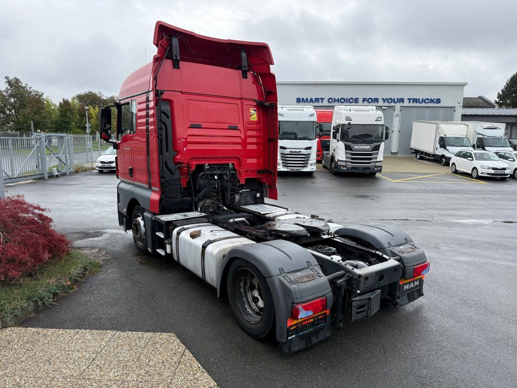 MAN TGX18.460 EURO 6 MEGA/lowdeck NEW TACHO RETARDER - Tractor head: gambar 5 MAN TGX18.460 EURO 6 MEGA/lowdeck NEW TACHO RETARDER - Tractor head: gambar 5