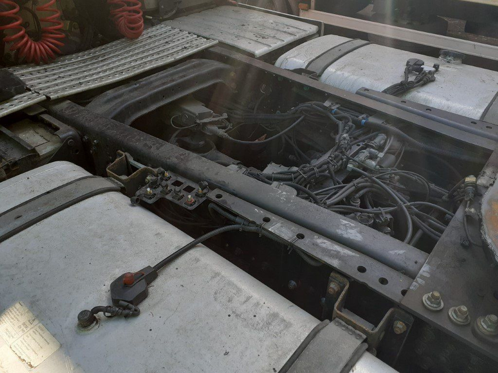 Tractor head MAN TGX18.460 XLX Motorschaden/engine damage: gambar 11
