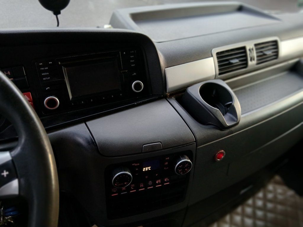 Tractor head MAN TGX18.480 XLX Euro 5 EEV standard manual: gambar 16 Tractor head MAN TGX18.480 XLX Euro 5 EEV standard manual: gambar 16