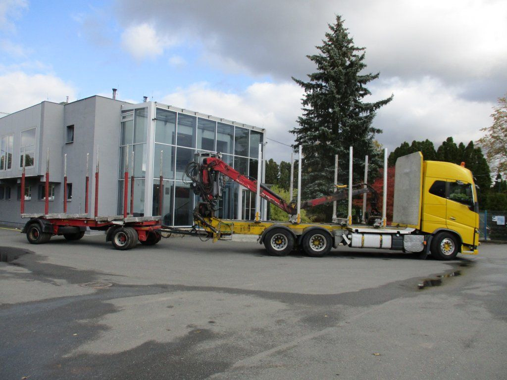 Volvo FH 16 750 6x4 + Fliegl - Truk logging, Truk derek: gambar 4 Volvo FH 16 750 6x4 + Fliegl - Truk logging, Truk derek: gambar 4