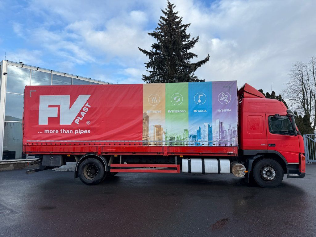 Volvo FM260 EURO 3 - Truk dengan terpal samping: gambar 3 Volvo FM260 EURO 3 - Truk dengan terpal samping: gambar 3