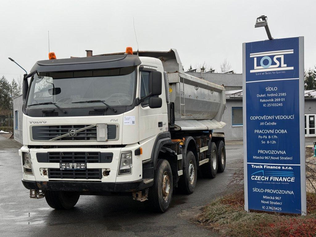 Volvo FM440 8x6 - Truk jungkit: gambar 1 Volvo FM440 8x6 - Truk jungkit: gambar 1