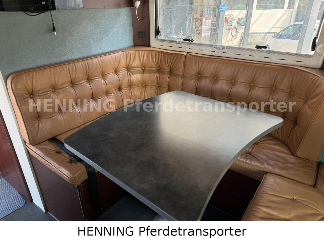 Truk pengangkut hewan MAN TGL PFERDETRANSPORTER RJH: gambar 12 Truk pengangkut hewan MAN TGL PFERDETRANSPORTER RJH: gambar 12