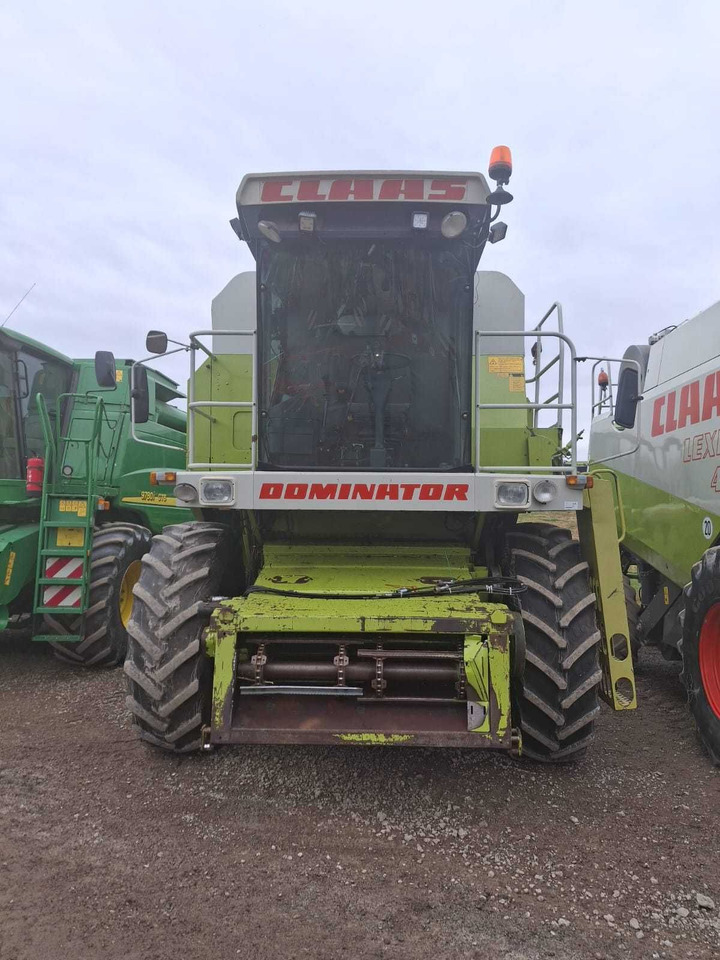 Claas dominator 118 sl Maxi - Mesin pemanen: gambar 5 Claas dominator 118 sl Maxi - Mesin pemanen: gambar 5