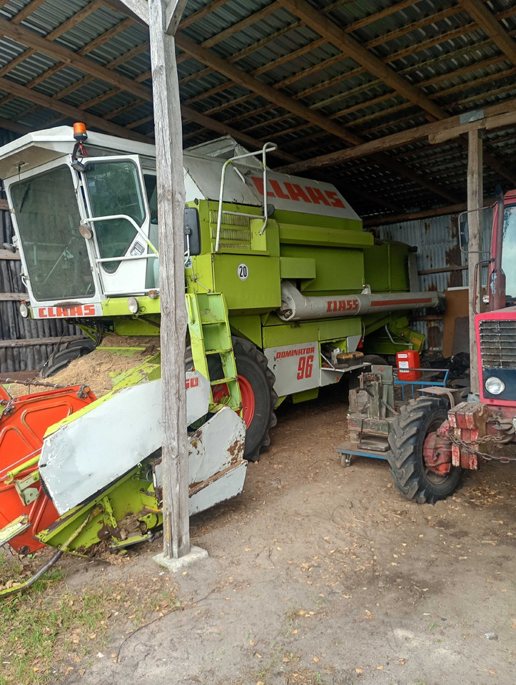 Claas dominator 96s - Mesin pemanen: gambar 1 Claas dominator 96s - Mesin pemanen: gambar 1