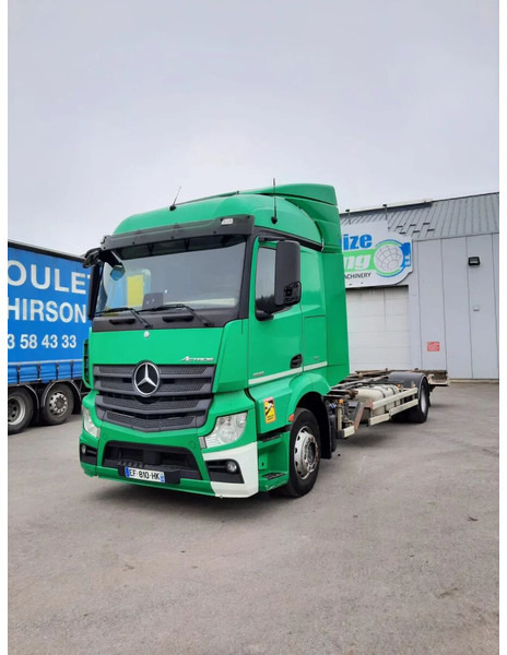 Mercedes-Benz Actros 1836 Chassis cab - Truk sasis: gambar 1 Mercedes-Benz Actros 1836 Chassis cab - Truk sasis: gambar 1