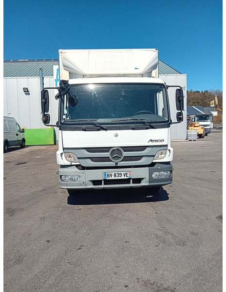 Mercedes-Benz Atego 1222 - Truk box: gambar 1 Mercedes-Benz Atego 1222 - Truk box: gambar 1