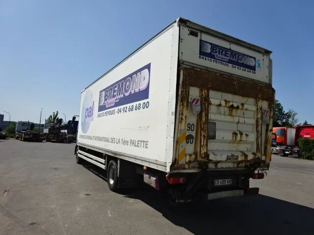 Renault Midlum 270 dxi - manual gearbox / steel suspension lames - Truk box: gambar 2 Renault Midlum 270 dxi - manual gearbox / steel suspension lames - Truk box: gambar 2