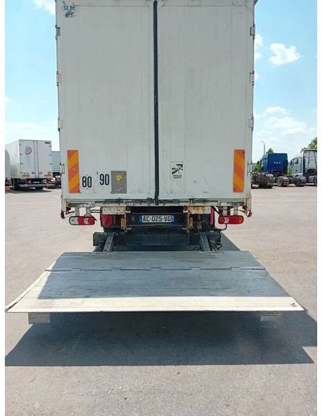 Renault Midlum 280 dxi - Truk dengan terpal samping: gambar 4 Renault Midlum 280 dxi - Truk dengan terpal samping: gambar 4