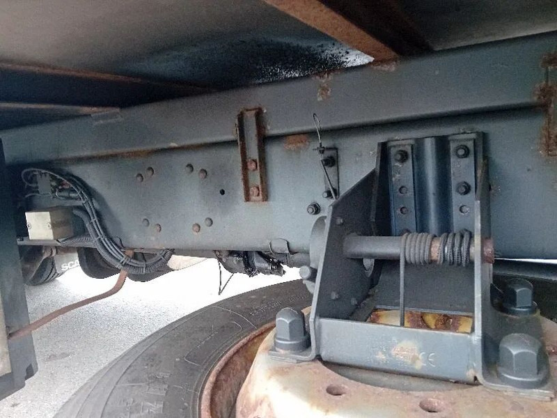 Scania 94.220 D - manual gearbox - top condition - Truk dengan terpal samping: gambar 5 Scania 94.220 D - manual gearbox - top condition - Truk dengan terpal samping: gambar 5