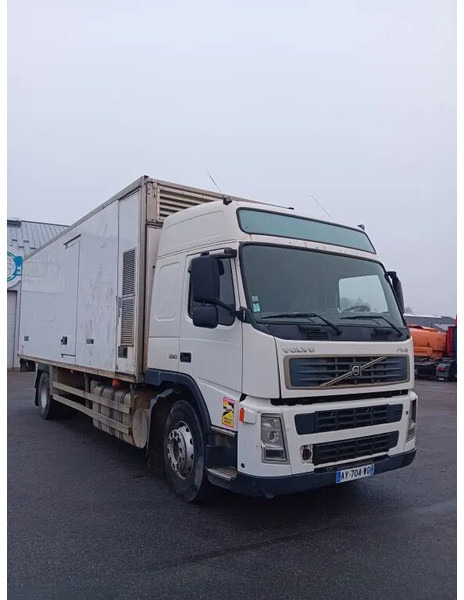 Volvo FM 260 - Truk berpendingin: gambar 2 Volvo FM 260 - Truk berpendingin: gambar 2
