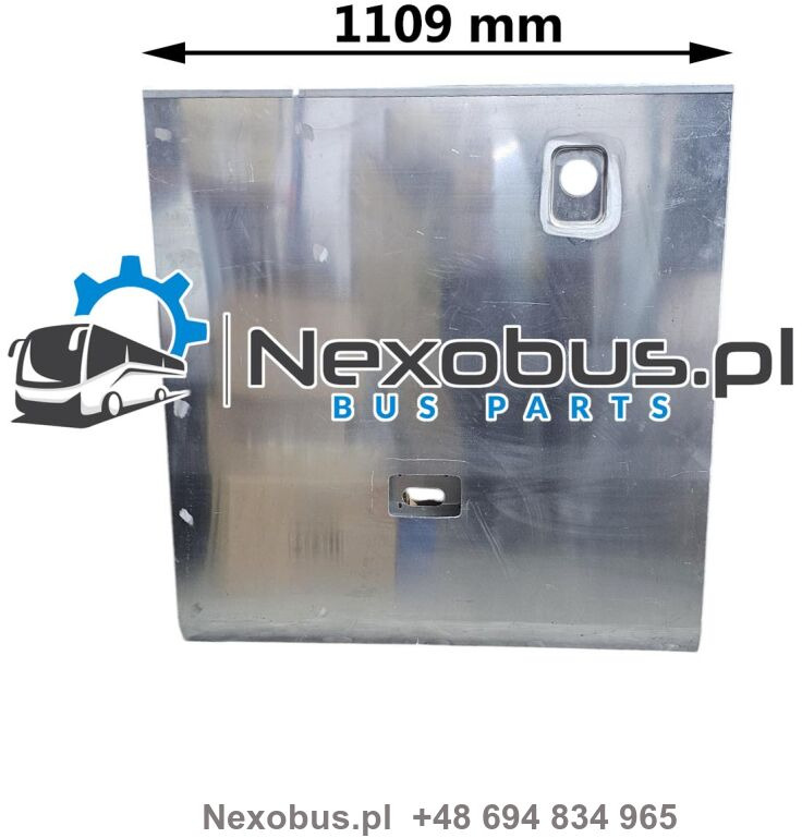 Klapa boczna sypialka bez okna Mercedes Tourismo prawa szerokość 1109 mm - Spatbor untuk Bus: gambar 1 Klapa boczna sypialka bez okna Mercedes Tourismo prawa szerokość 1109 mm - Spatbor untuk Bus: gambar 1