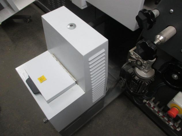 Heidelberg Eurobind HE 1200 four-clamp perfect binder - Mesin penjilid: gambar 5 Heidelberg Eurobind HE 1200 four-clamp perfect binder - Mesin penjilid: gambar 5