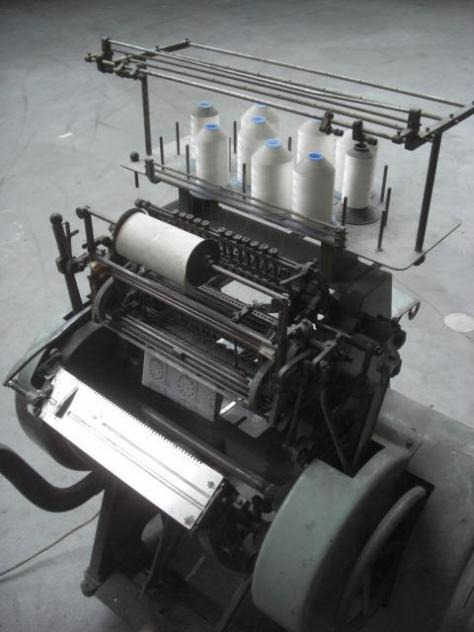 Muller Martini FK II V Semi Automatic Thread Sewing Machine - Mesin percetakan: gambar 4 Muller Martini FK II V Semi Automatic Thread Sewing Machine - Mesin percetakan: gambar 4