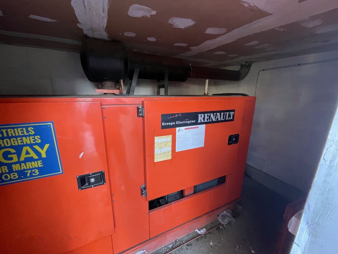 Renault 220 kVa - Genset: gambar 1 Renault 220 kVa - Genset: gambar 1