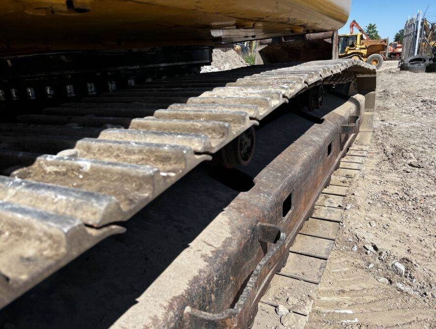 Ekskavator perayap CAT 329DLN: gambar 13