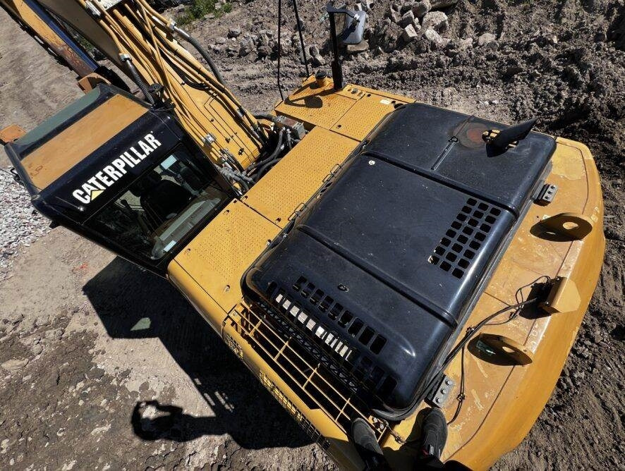 Ekskavator perayap CAT 329DLN: gambar 20